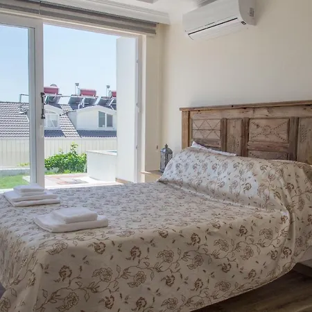 Vila Orka Villas 1 *